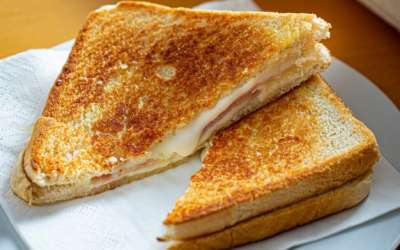 Gouda and Apple Grilled Cheese Sandwich